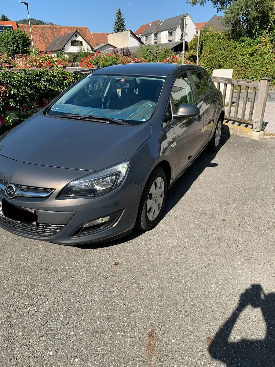 Opel Astra 2015 photo 3