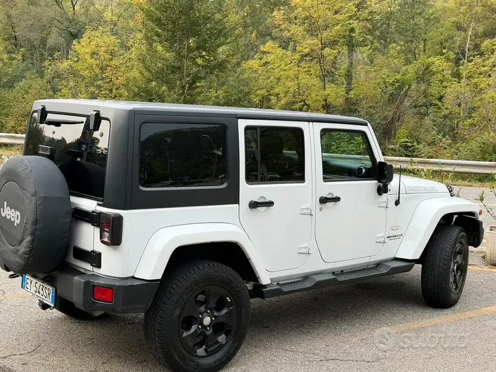 Jeep Wrangler Unlimited 2015 photo 4