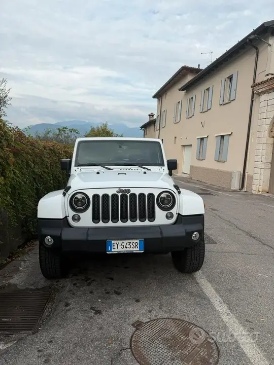 Jeep Wrangler Unlimited 2015 photo 3