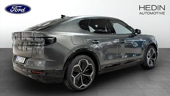 Ford Capri 2026 photo 2