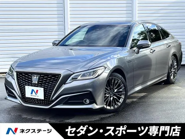 Toyota Crown Hybrid