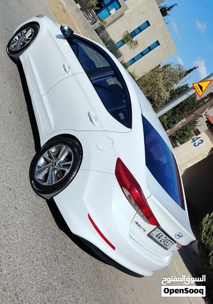 Hyundai Avante 2017 photo 4