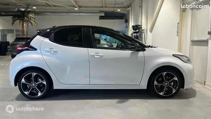 Toyota Yaris 2025 photo 4