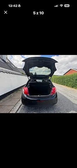 Peugeot 208 2015 photo 4
