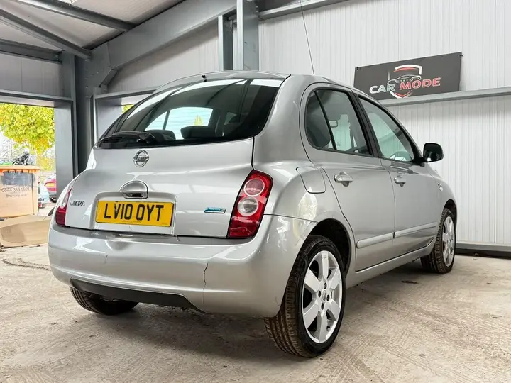 Nissan Micra 2010 photo 3