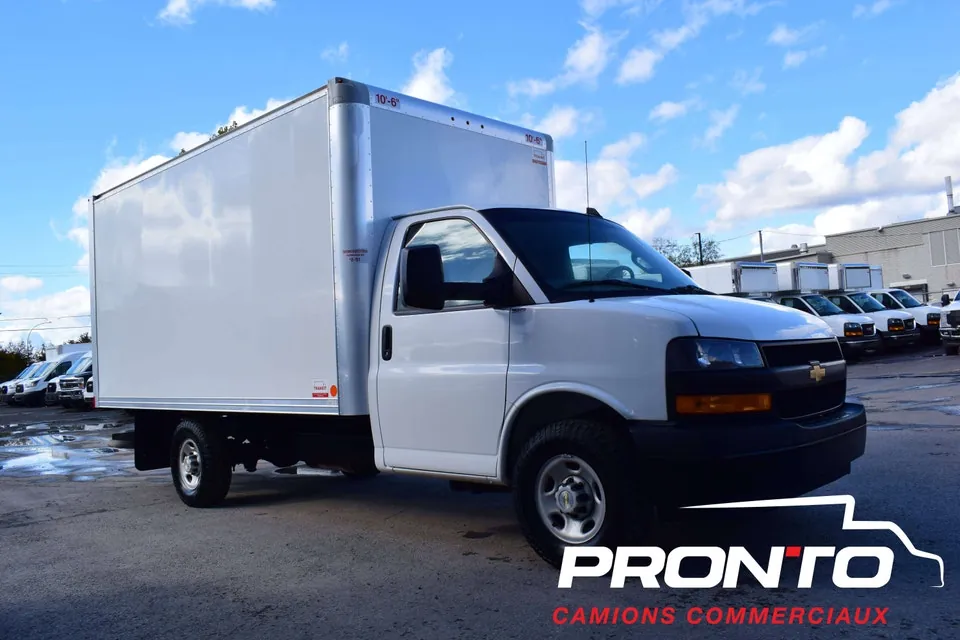 Chevrolet Express 3500 2025 photo 5