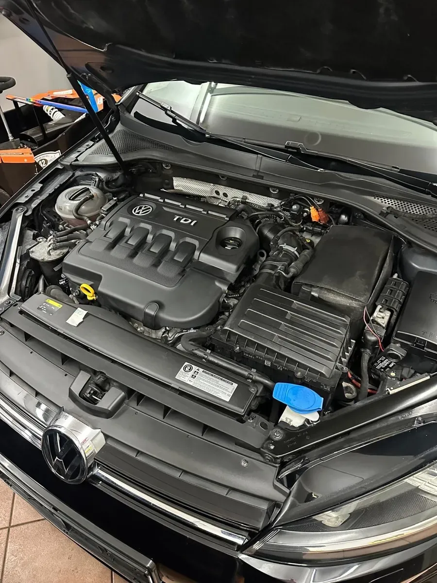 Volkswagen Golf 2014 photo 2