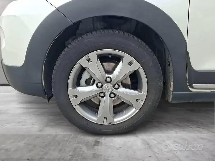 Toyota Urban Cruiser 2010 photo 5