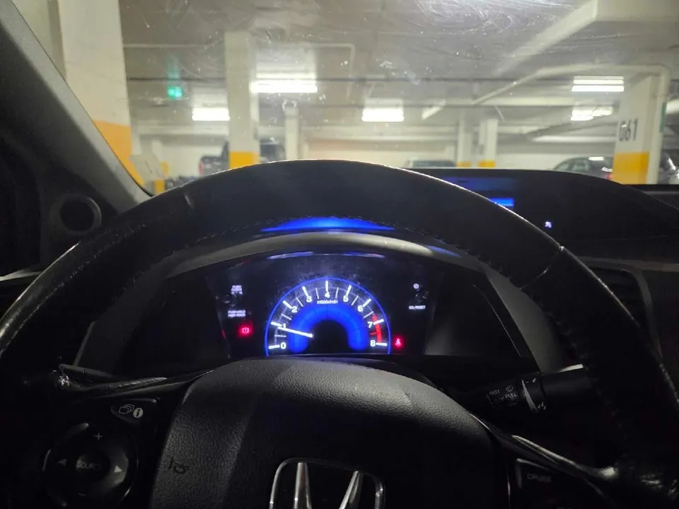 Honda Civic Coupe 2012 photo 2