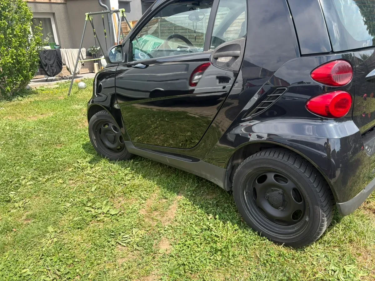 Smart Fortwo 2011 photo 3