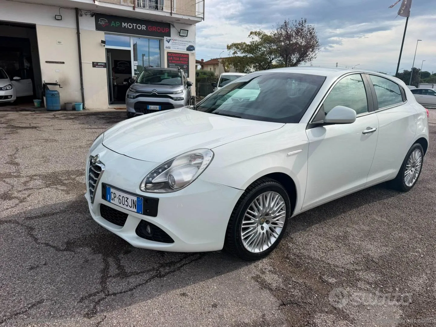 Alfa Romeo Giulietta 2012 photo 4