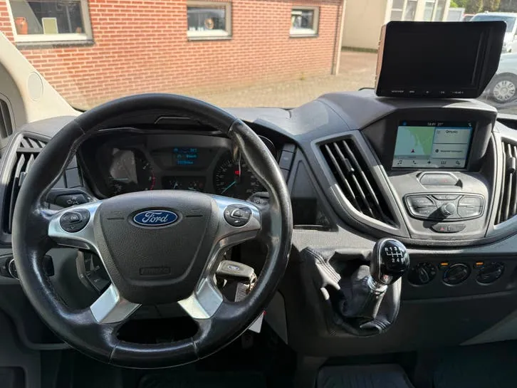 Ford Transit 2018 photo 3