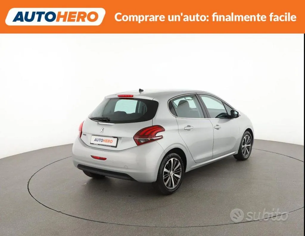 Peugeot 208 2018 photo 5