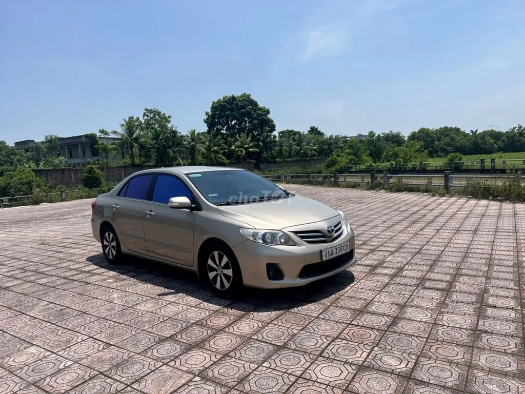 Toyota Corolla Altis 2014 photo 2