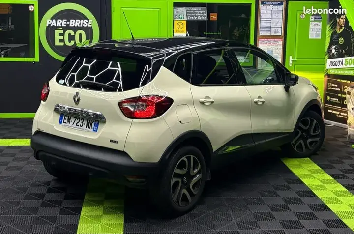 Renault Captur 2017 photo 2