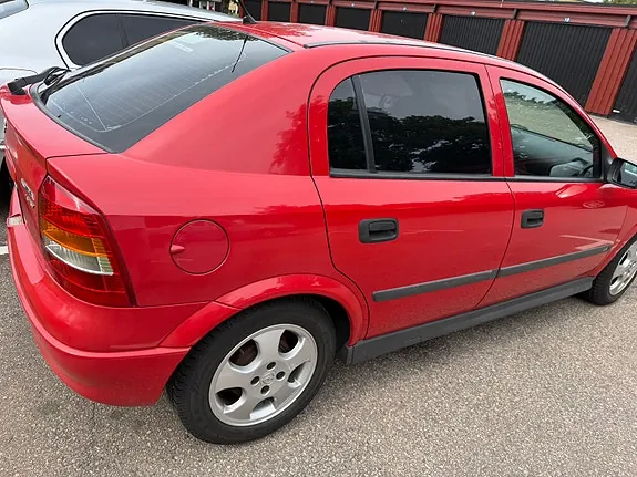 Opel Astra 2000 photo 4