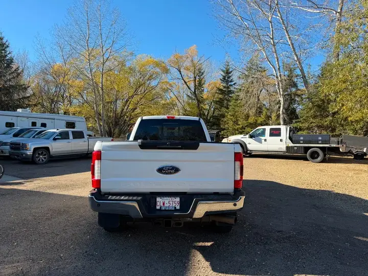 Ford F350 2017 photo 3