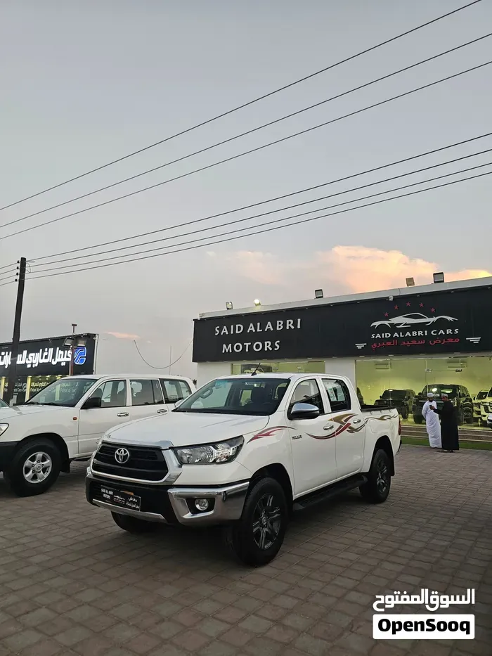 Toyota Hilux 2025 photo 4