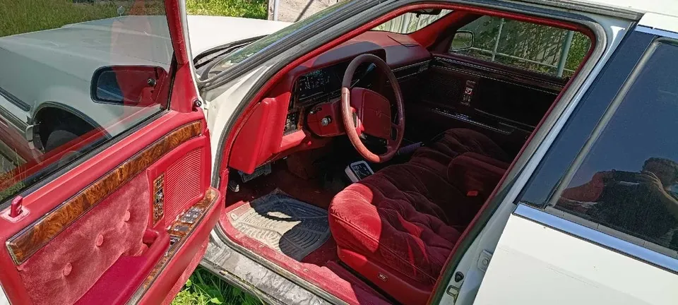 Chrysler New Yorker 1993 photo 5