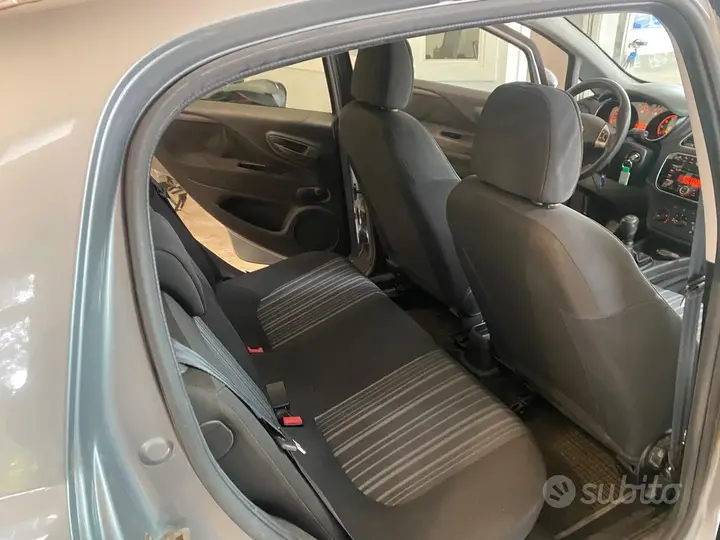 Fiat Punto Evo 2012 photo 4