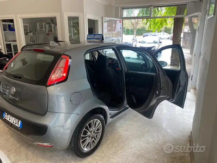 Fiat Punto Evo 2012 photo 3