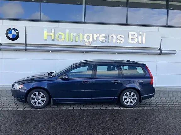 Volvo V70 2012 photo 2