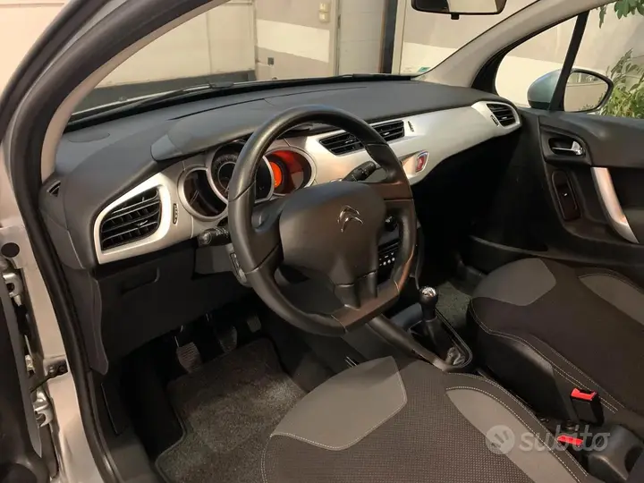 Citroen C3 2012 photo 3