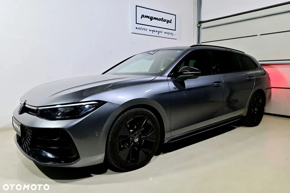 Volkswagen Passat Variant 2024 photo 2