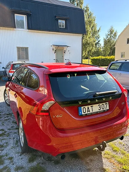 Volvo V60 2014 photo 4