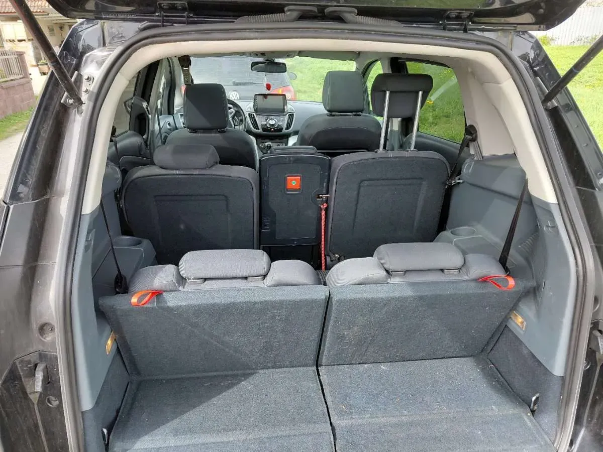Ford C-Max 2010 photo 2