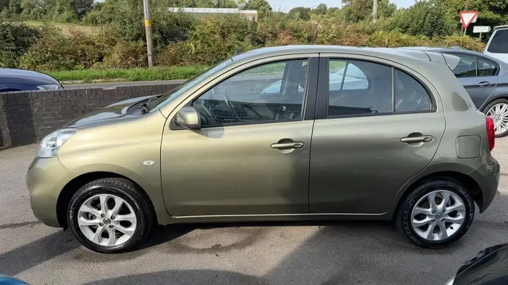 Nissan Micra 2013 photo 4