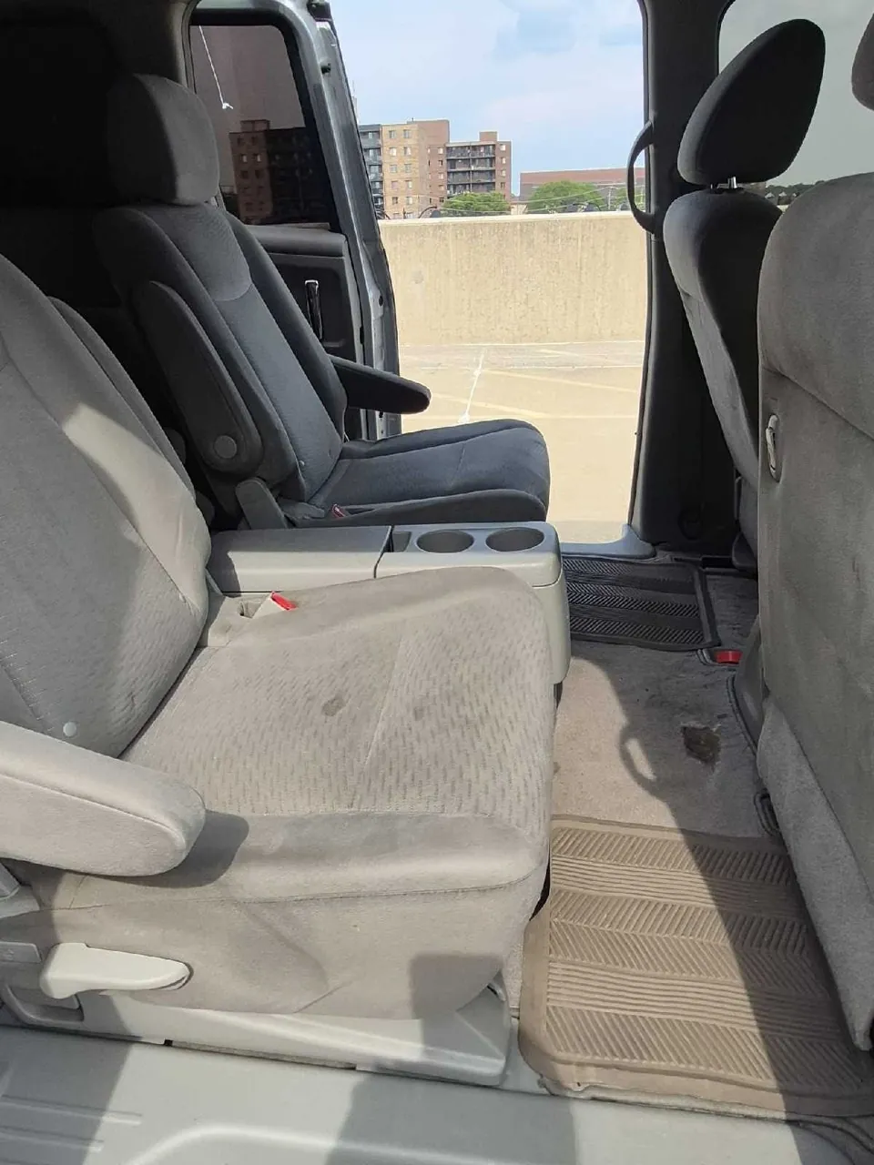 Nissan Quest 2013 photo 4