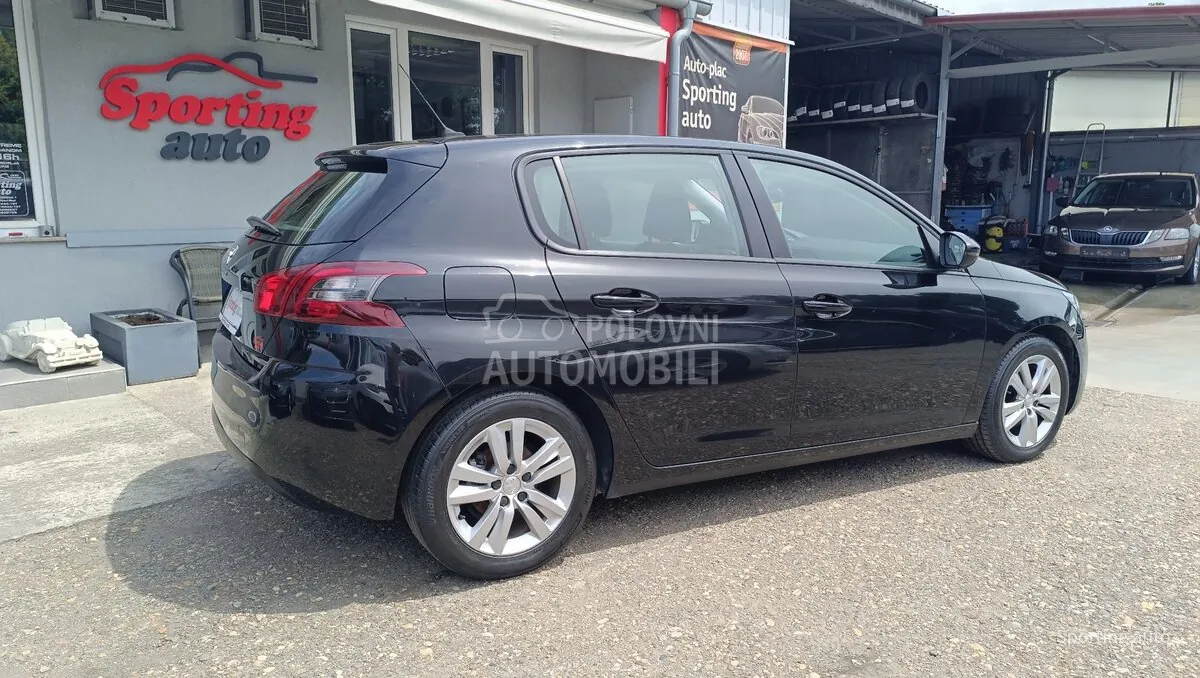 Peugeot 308 2021 photo 2