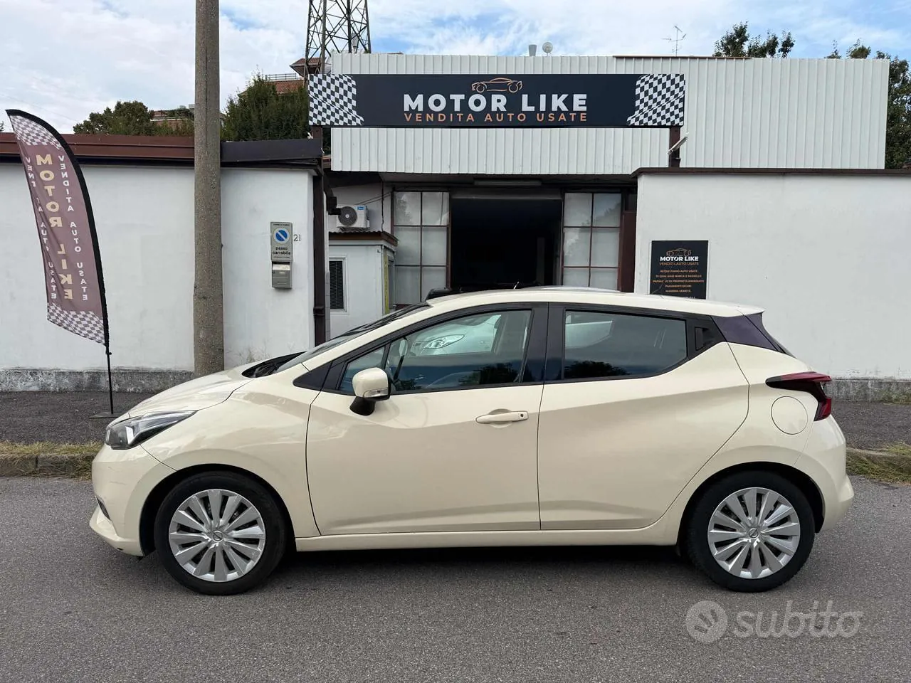 Nissan Micra 2018 photo 2