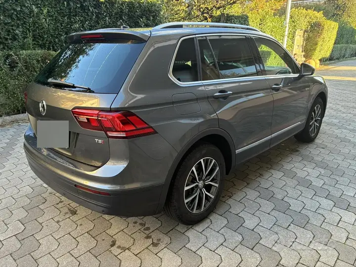 Volkswagen Tiguan 2017 photo 2