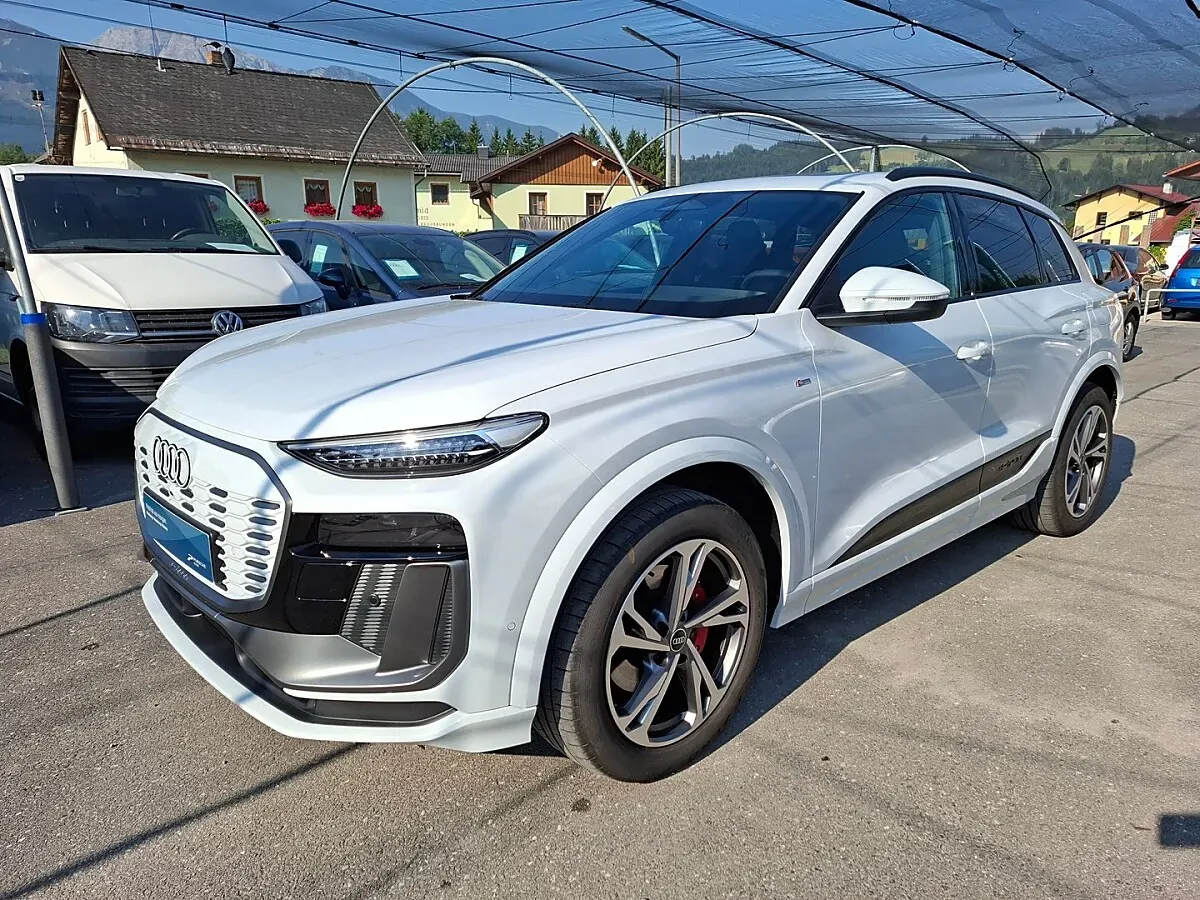Audi Q6