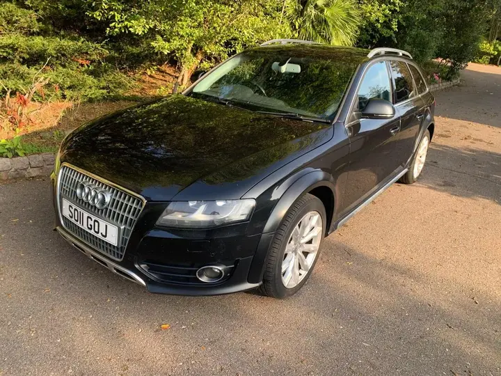 Audi A4 Allroad 2011 photo 3