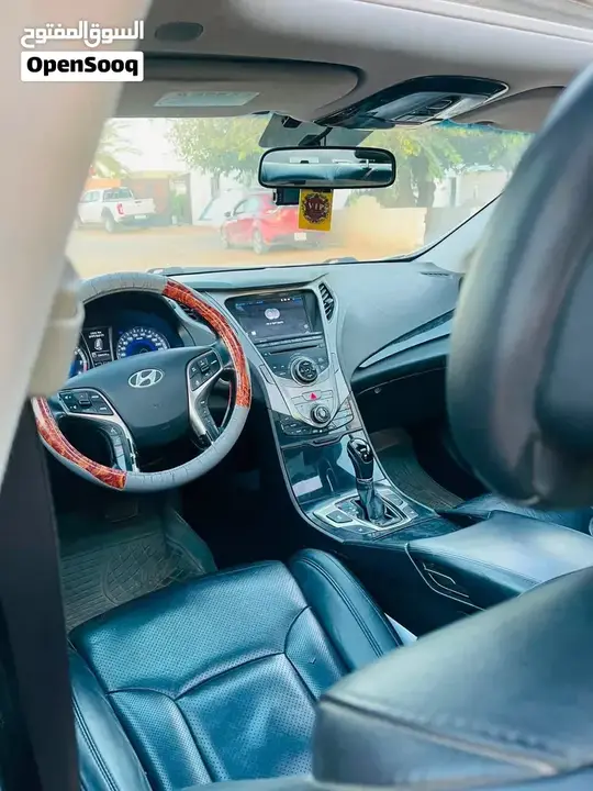 Hyundai Azera 2012 photo 2