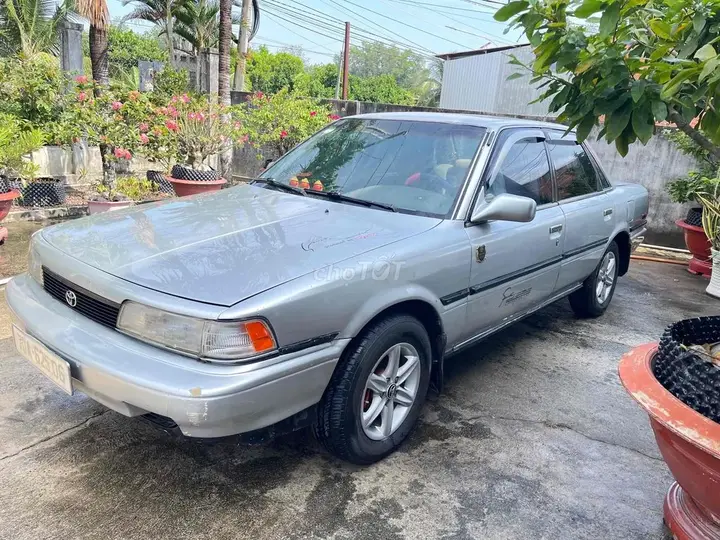 Toyota Camry 1988 photo 3