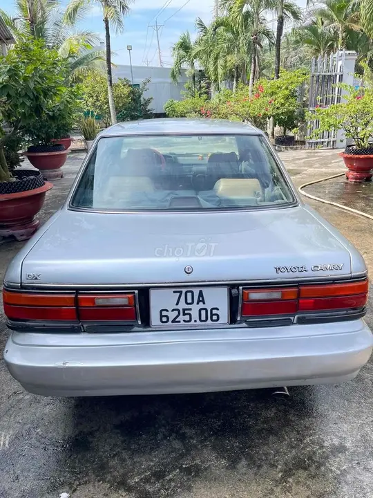 Toyota Camry 1988 photo 5