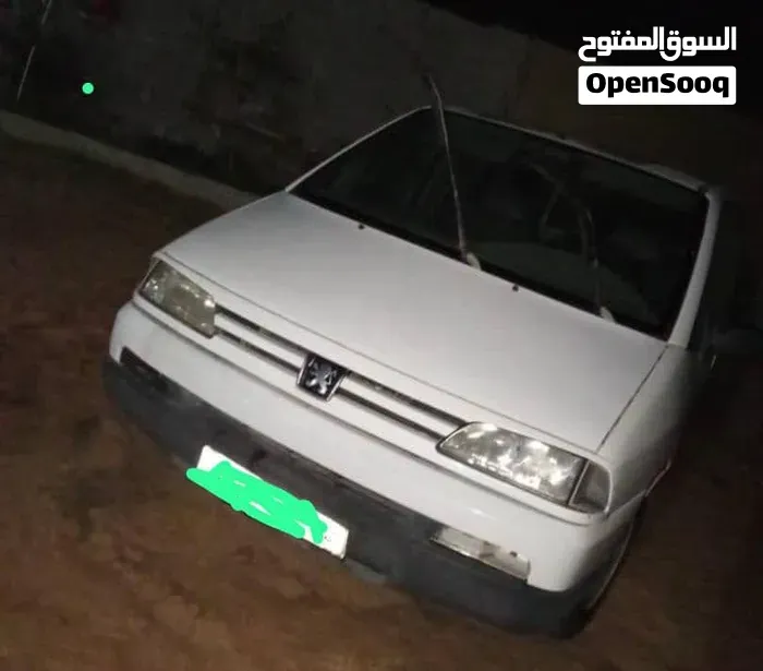 Peugeot 806