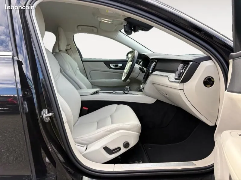 Volvo V60 2024 photo 5