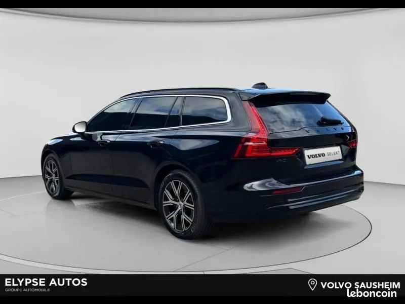 Volvo V60 2024 photo 2