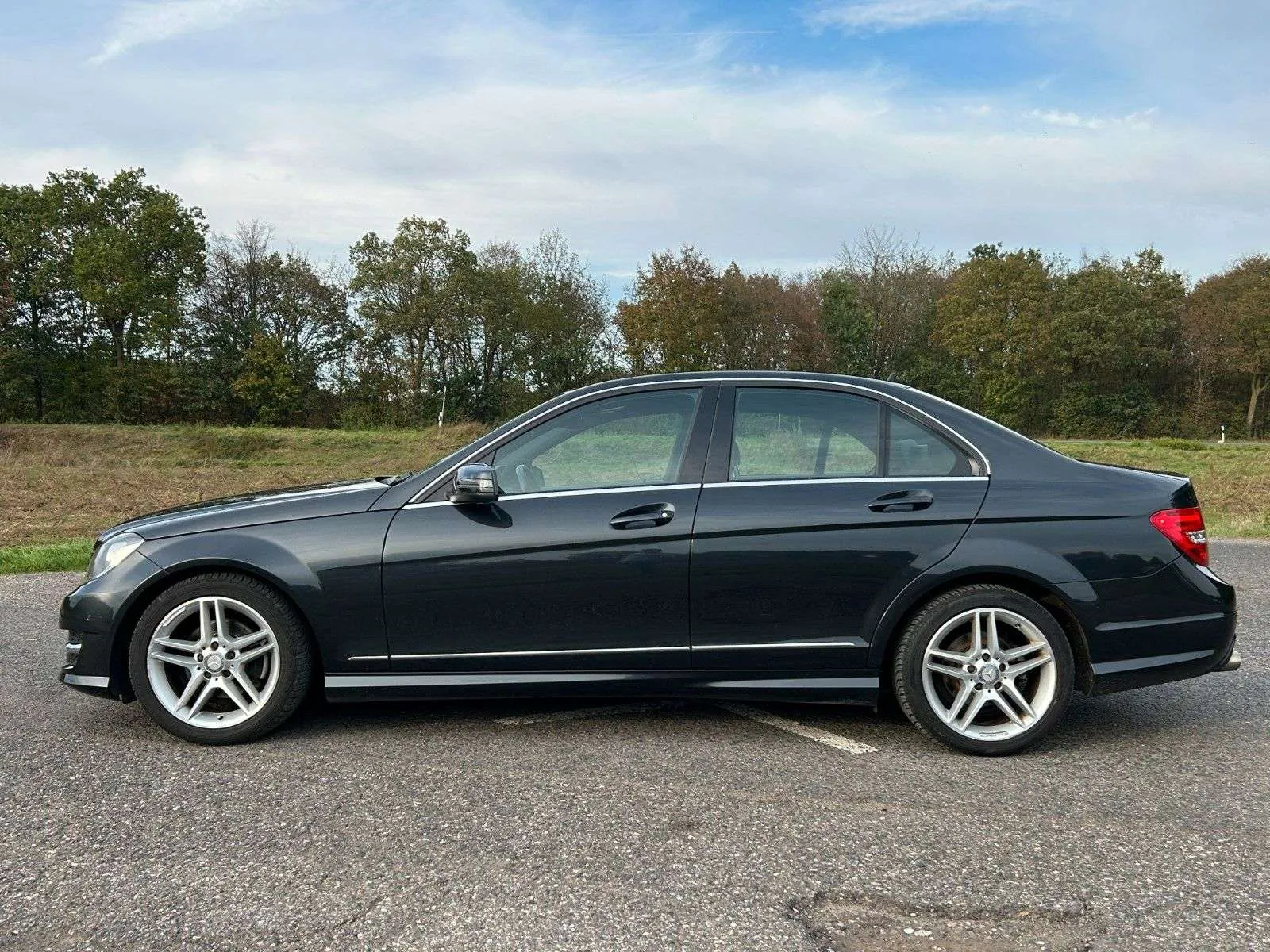 Mercedes-Benz C180 2012 photo 2