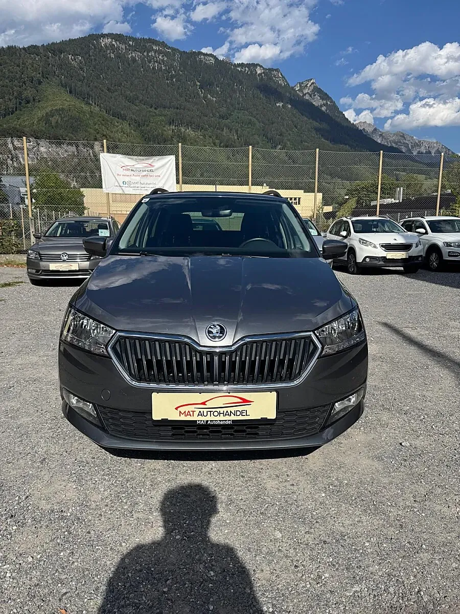 Skoda Fabia 2023 photo 2