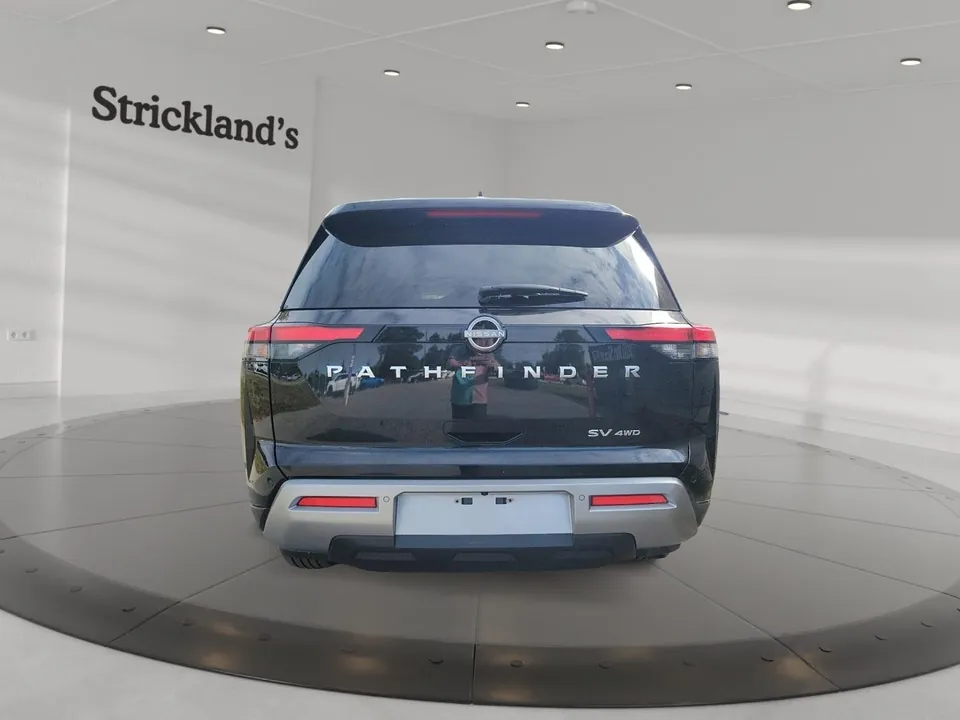 Nissan Pathfinder 2024 photo 3