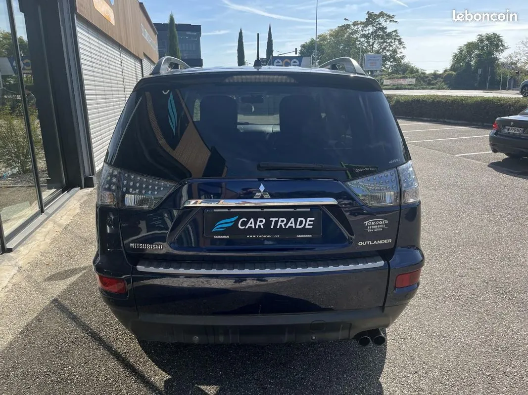 Mitsubishi Outlander 2011 photo 4