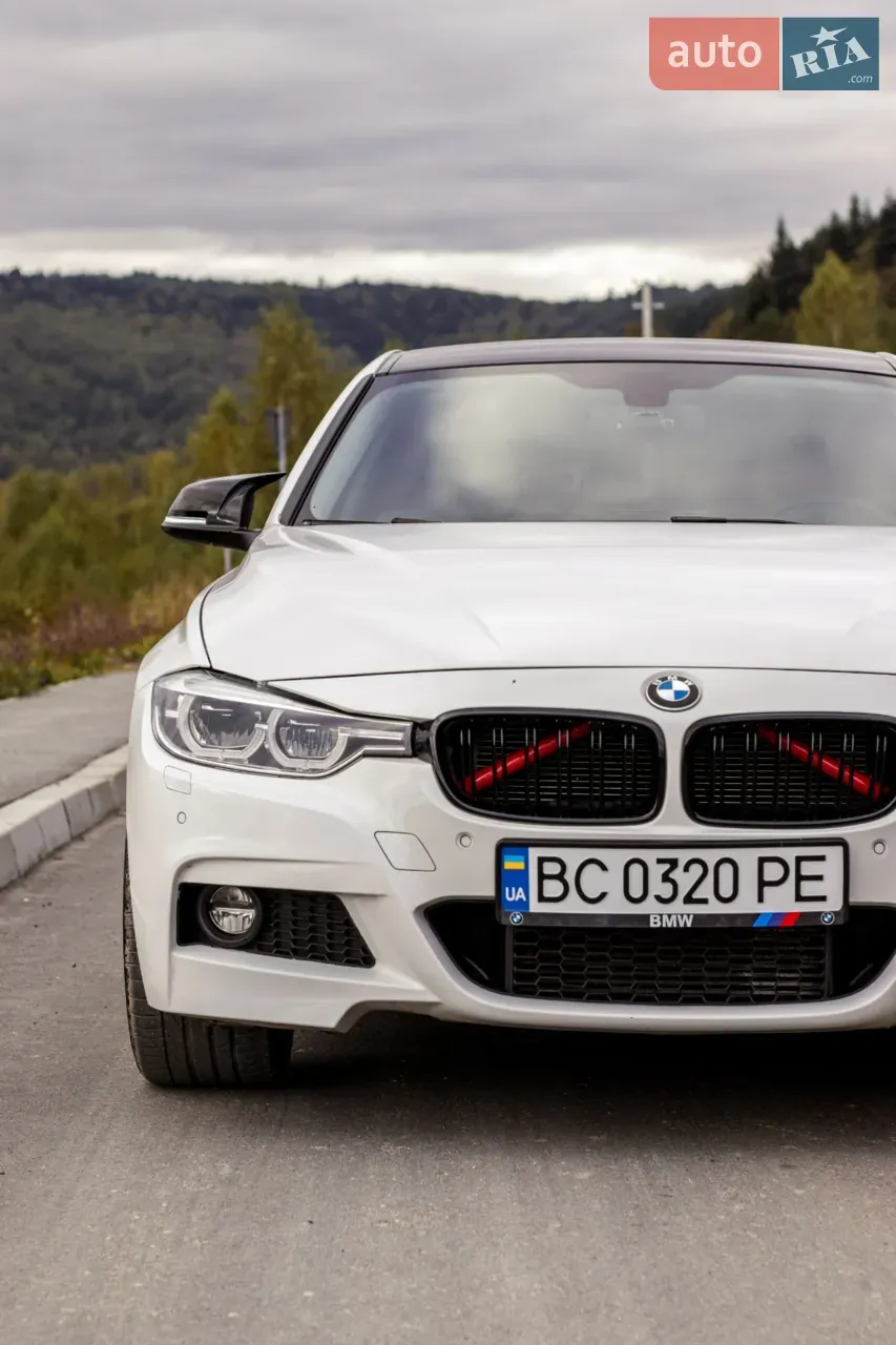 BMW 3 Series 2018 photo 4