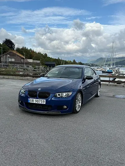 BMW 320D 2008 photo 4