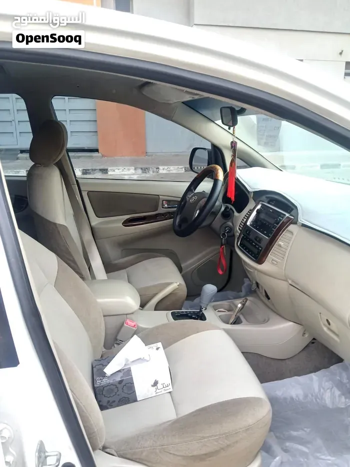 Toyota Innova 2014 photo 3